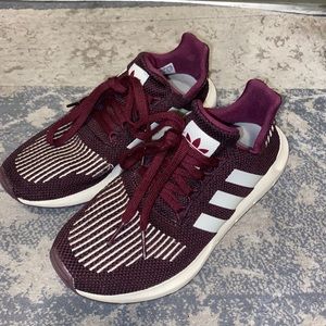 *Rare Colorway* Adidas Swift Run